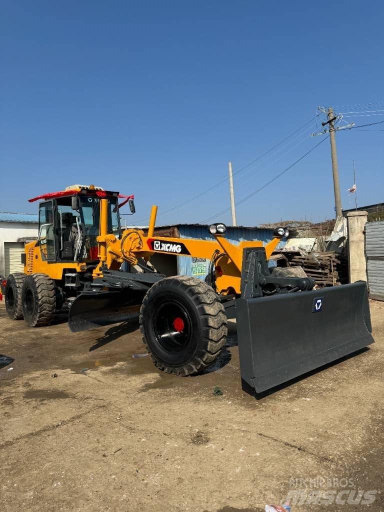 XCMG GR 2153 Грейдери