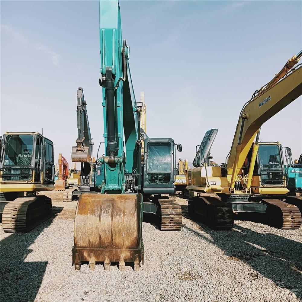 Kobelco SK 200D Гусеничні екскаватори