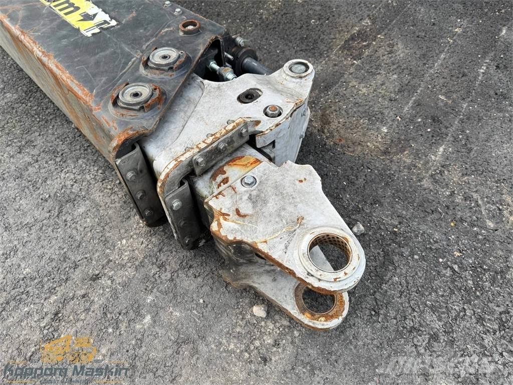 Komatsu 165F Транспортерні крани