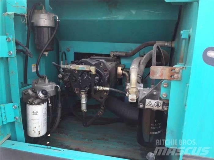 Kobelco SK 200-8 Гусеничні екскаватори