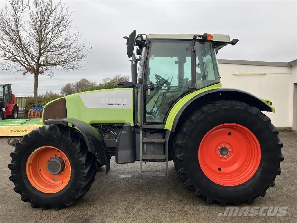 CLAAS Ares 696 RZ Трактори