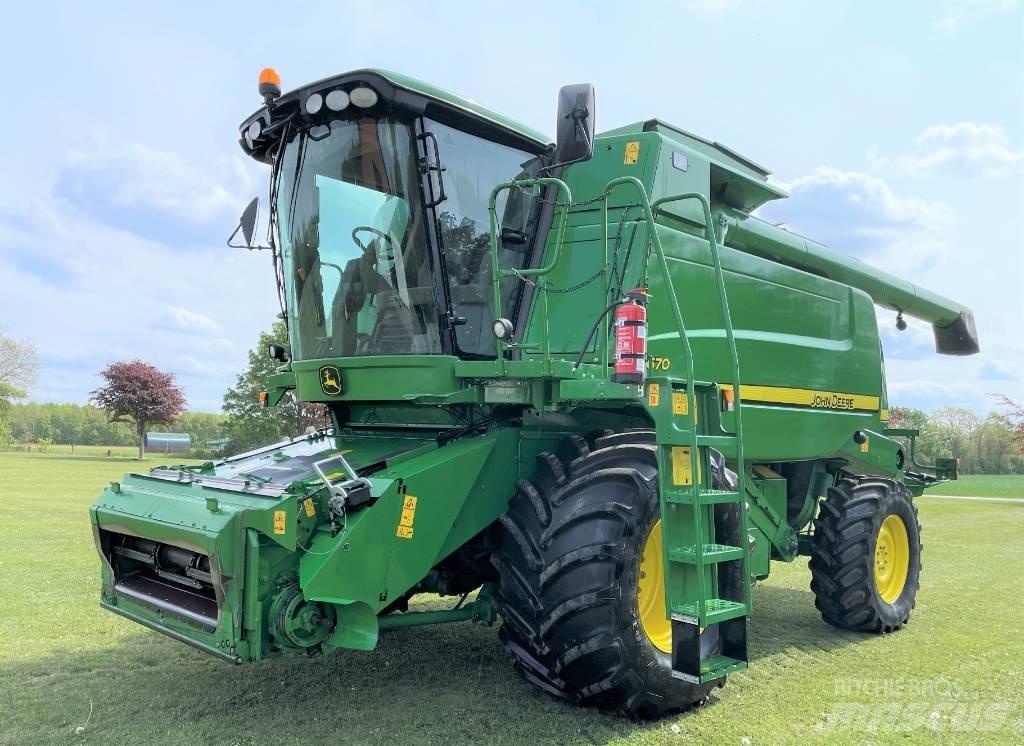 John Deere T670 Зернозбиральні комбайни