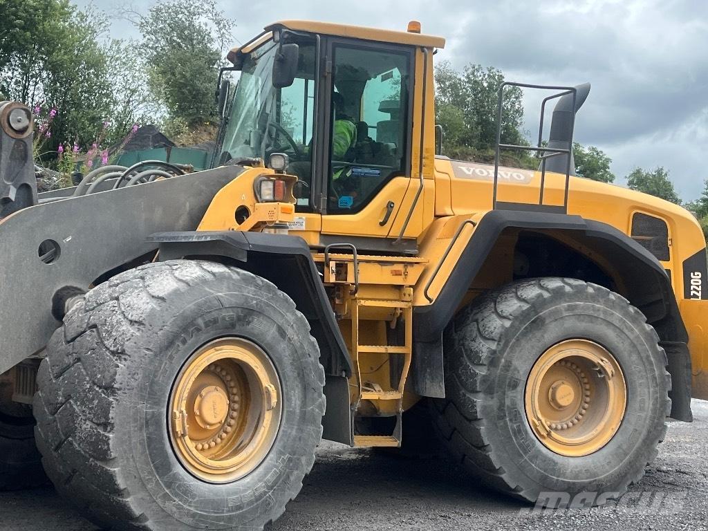 Volvo L 220 G Фронтальні навантажувачі