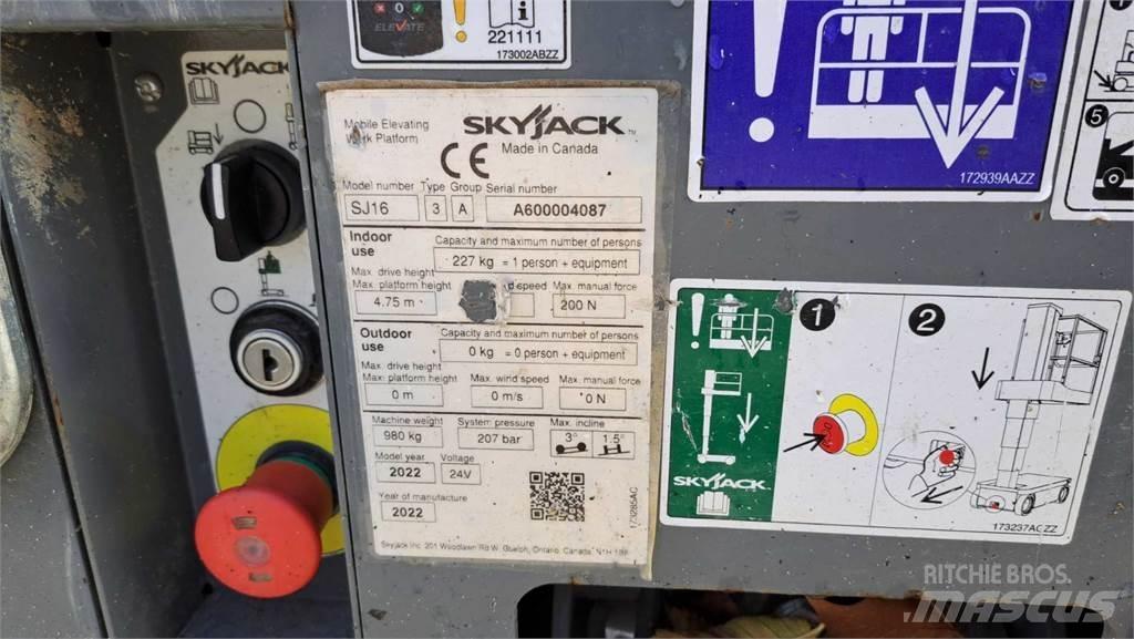SkyJack SJ16 Інші підйомники і платформи