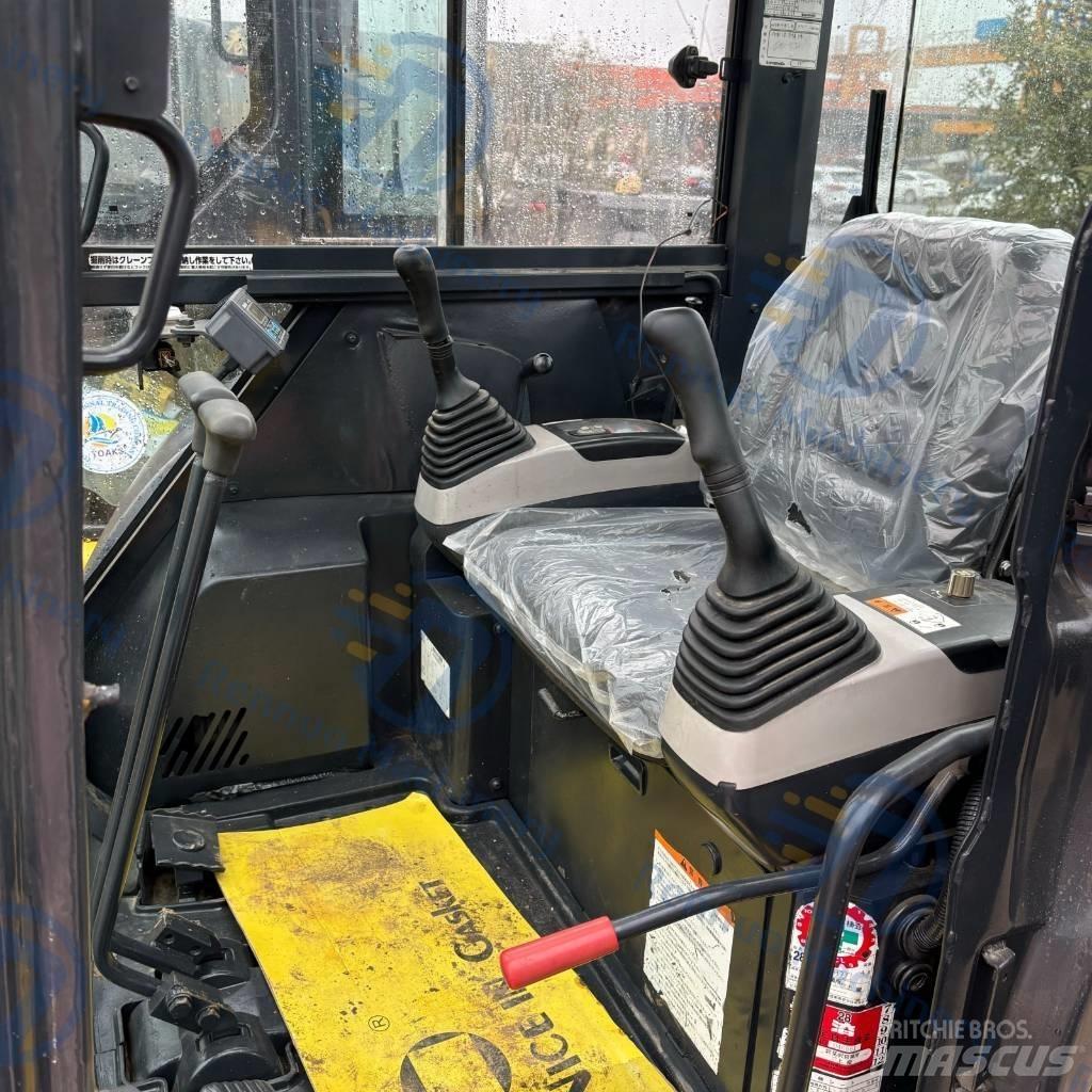 Komatsu PC 30MR Міні-екскаватори < 7т