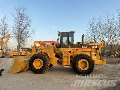 CAT 950 F Фронтальні навантажувачі