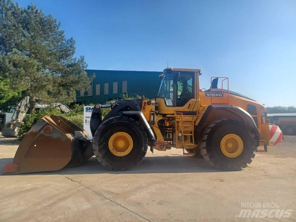 Volvo L 260 H Фронтальні навантажувачі