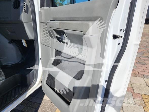 Ford E450 Будтехніка - Інші
