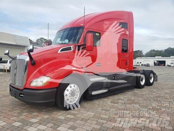 Kenworth T680 Тягачі