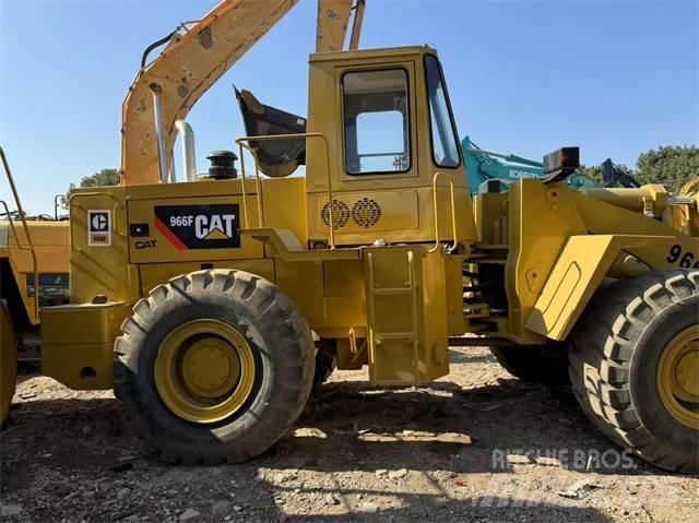 CAT 966 F Фронтальні навантажувачі