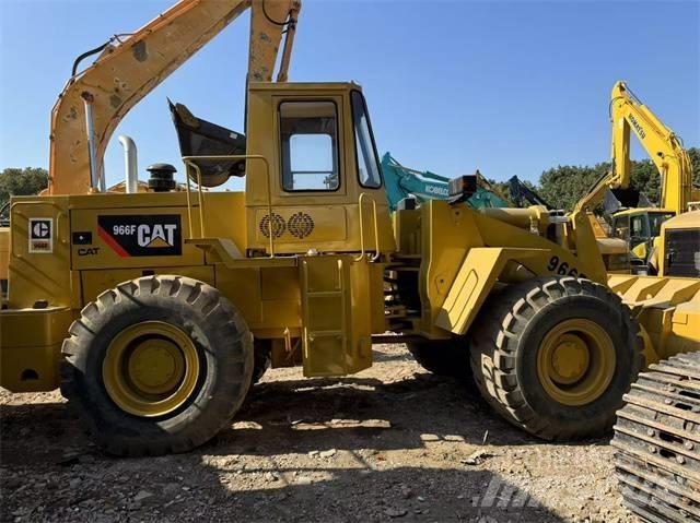 CAT 966 F Фронтальні навантажувачі