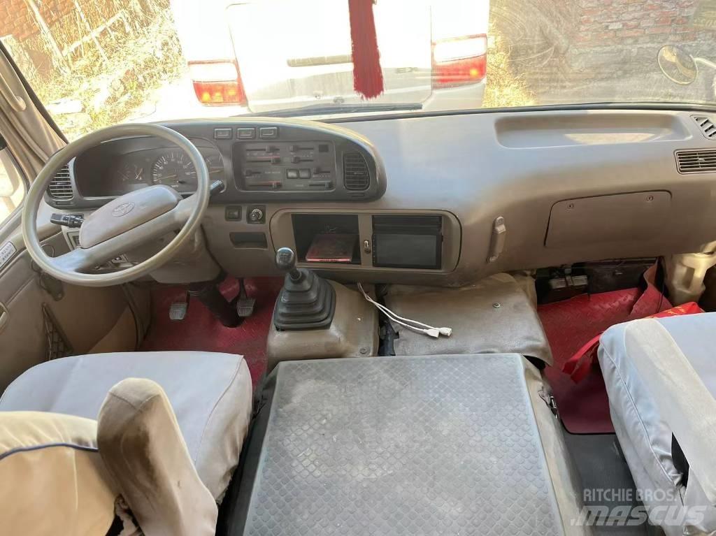Toyota Coaster Міжміські автобуси