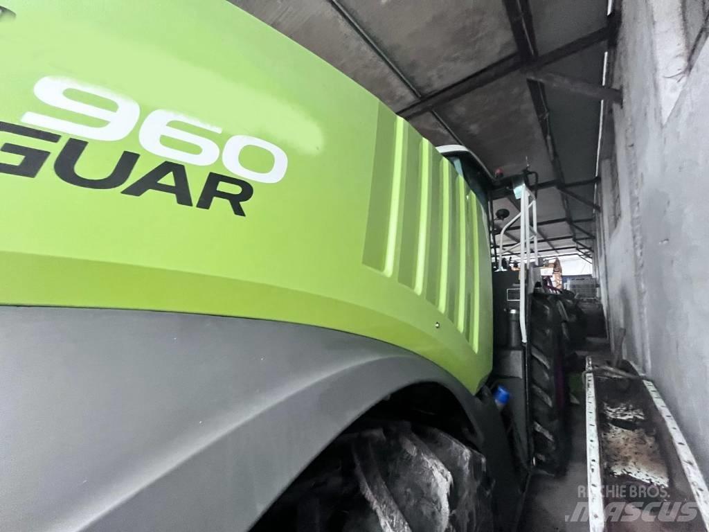 CLAAS Jaguar 960 Кормозбиральні комбайни