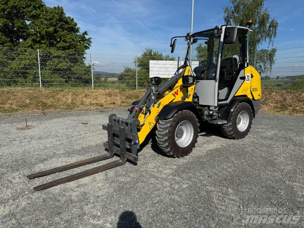 Wacker Neuson WL28 Фронтальні навантажувачі