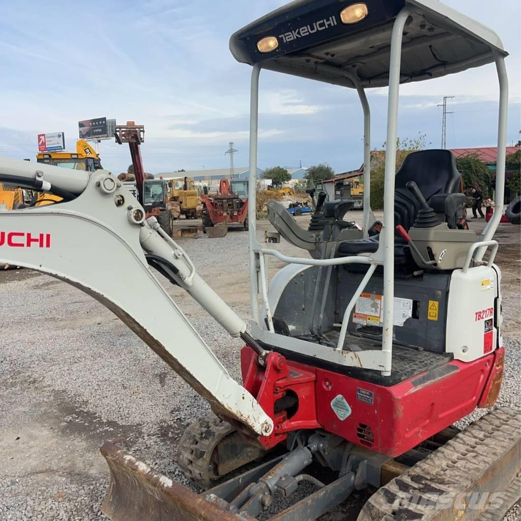 Takeuchi TB 217 R Міні-екскаватори < 7т