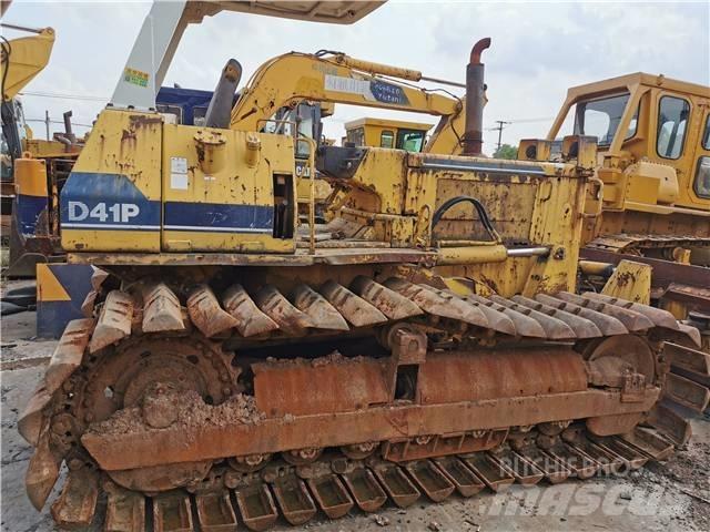 Komatsu D41P Гусеничні бульдозери