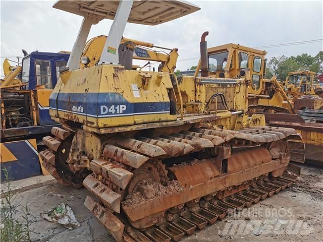 Komatsu D41P Гусеничні бульдозери