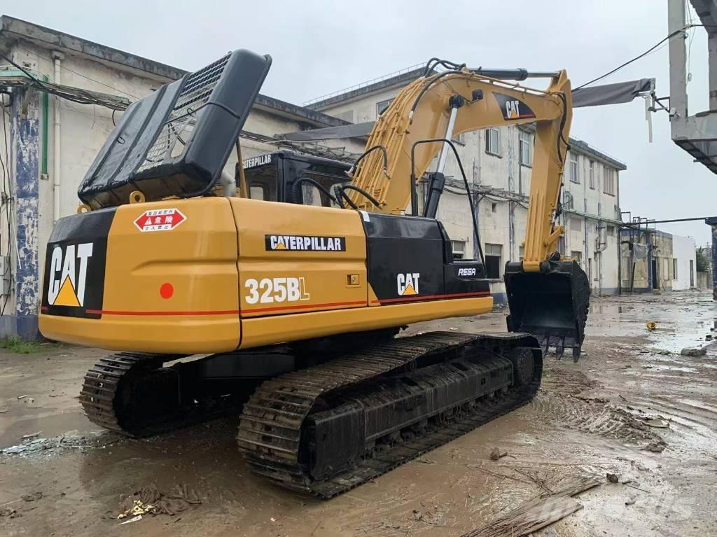 CAT 325 B L Гусеничні екскаватори
