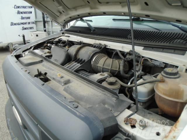 Ford E 350 Панельні фургони