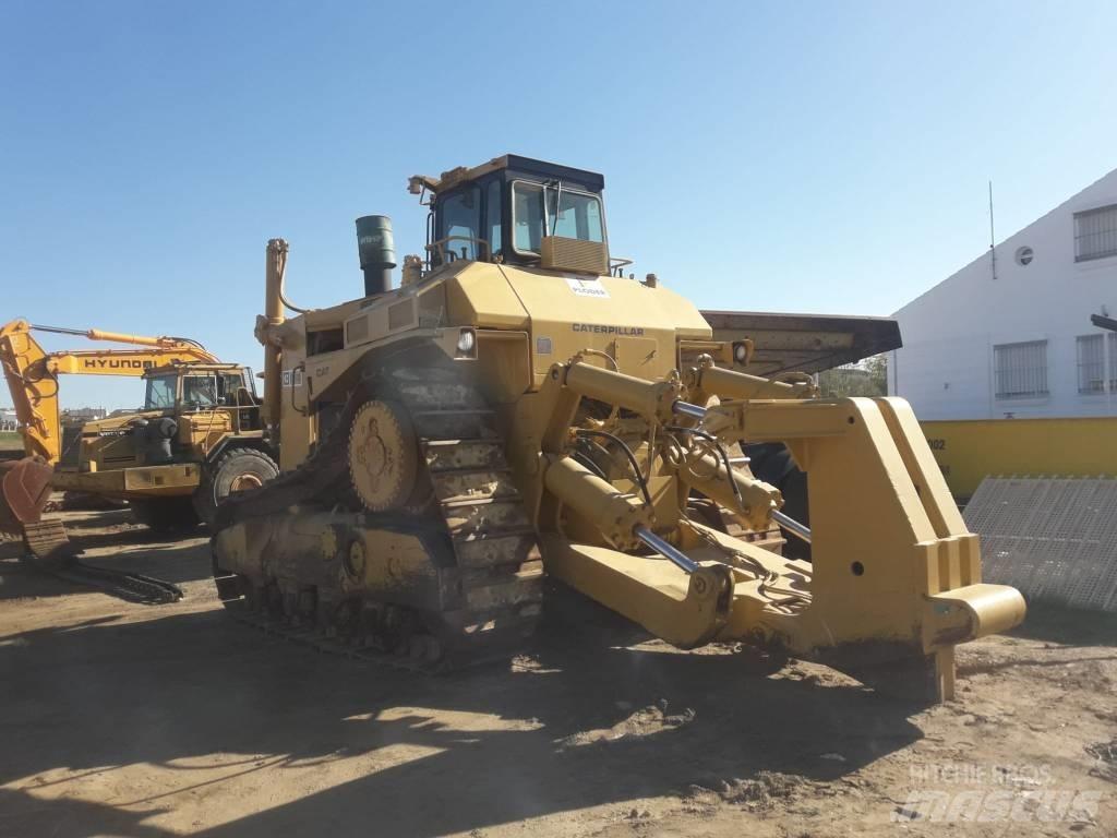 CAT D 10 Гусеничні бульдозери