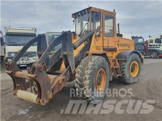 Ljungby 1221 Фронтальні навантажувачі
