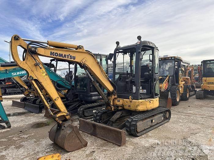 Komatsu PC30 Міні-екскаватори < 7т