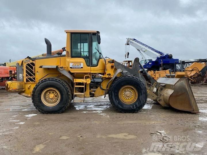 Volvo L70F Фронтальні навантажувачі