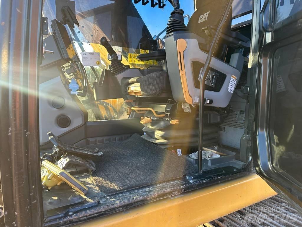 CAT 320 Гусеничні екскаватори