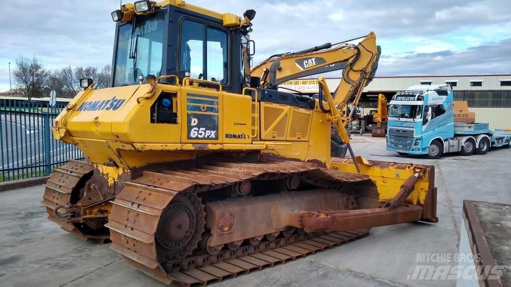 Komatsu D65PX-18 Гусеничні бульдозери