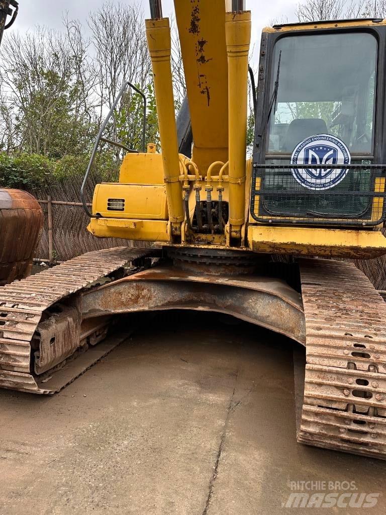 Komatsu PC 220-8 Гусеничні екскаватори