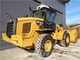 CAT 938M Фронтальні навантажувачі