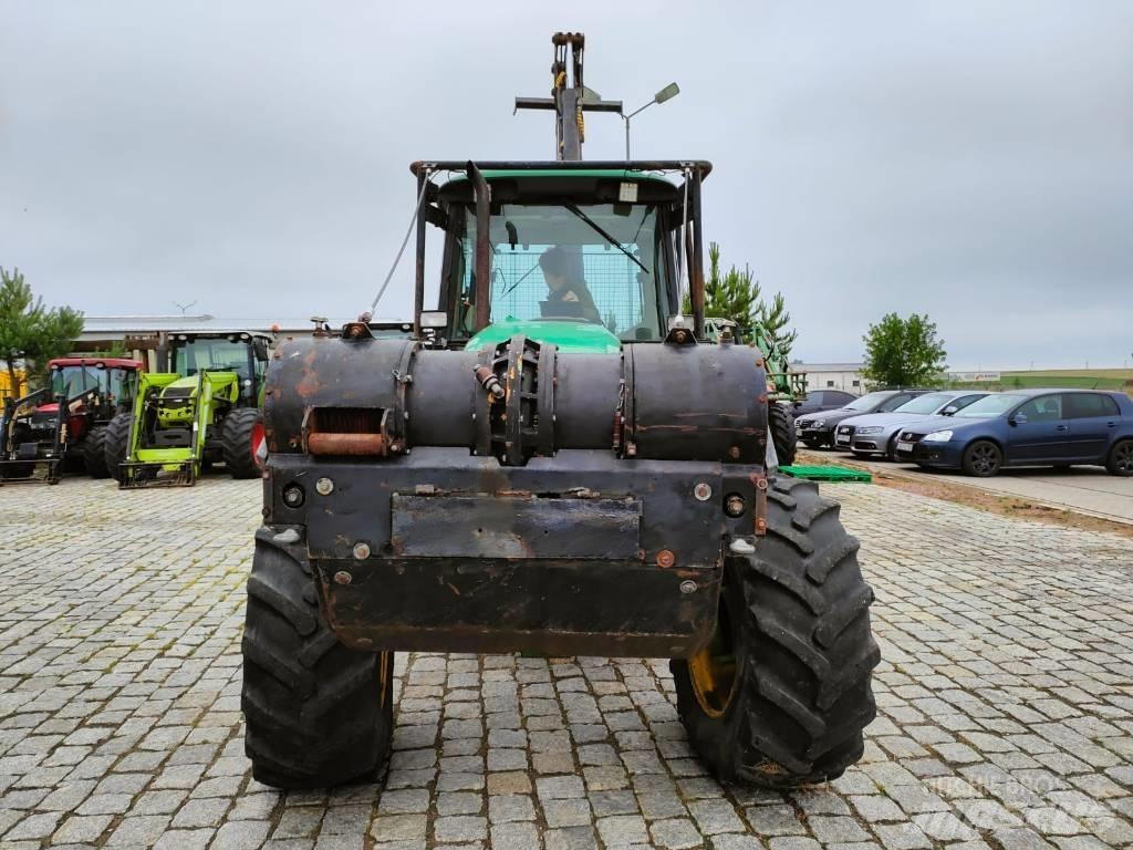 John Deere 6520 Лісогосподарські трактори