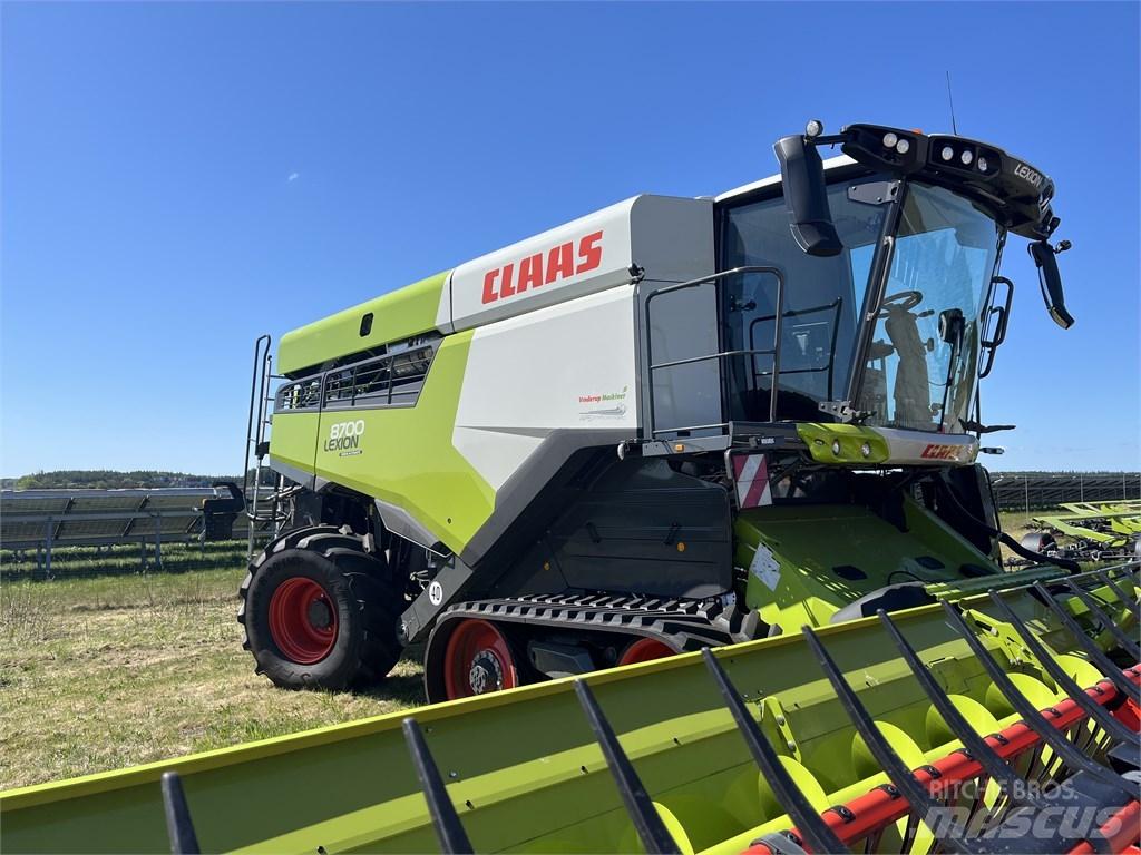 CLAAS Lexion 8700TT Зернозбиральні комбайни