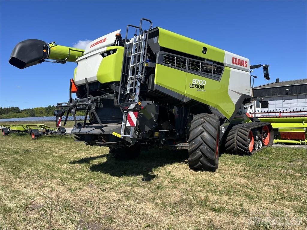 CLAAS Lexion 8700TT Зернозбиральні комбайни