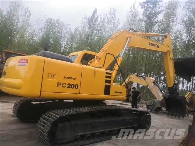 Komatsu pc200-6 Гусеничні екскаватори