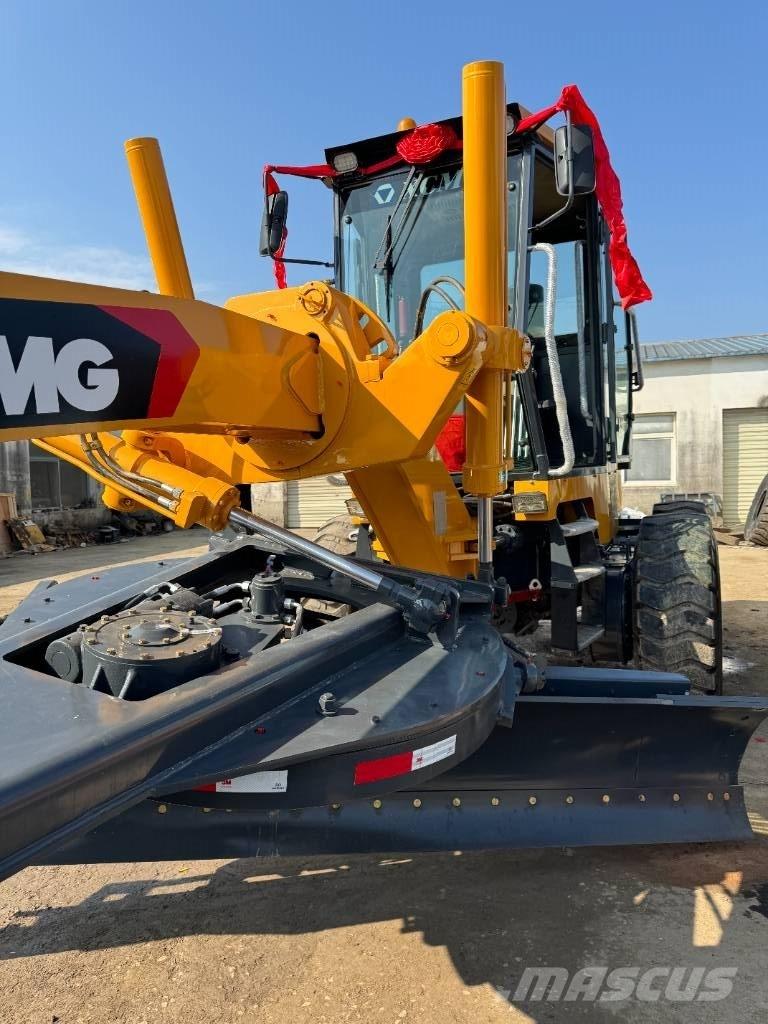 XCMG GR 2153 Грейдери