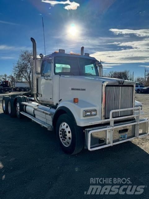 Western Star 4900 Тягачі