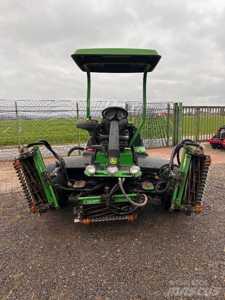 John Deere 8700 Косарки фарватера