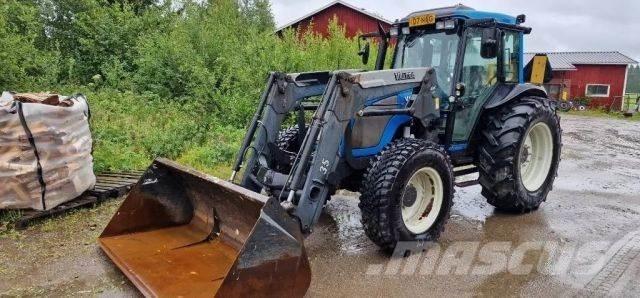 Valtra A85 Трактори