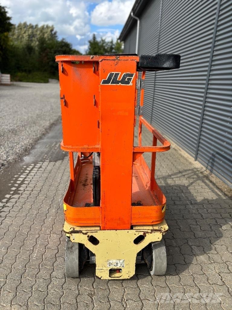 JLG 1230 ES Вертикальні щоглові підйомники