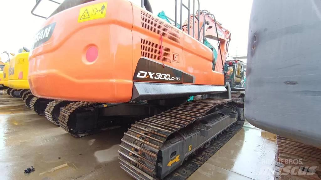Doosan DX300 LC-9C Гусеничні екскаватори