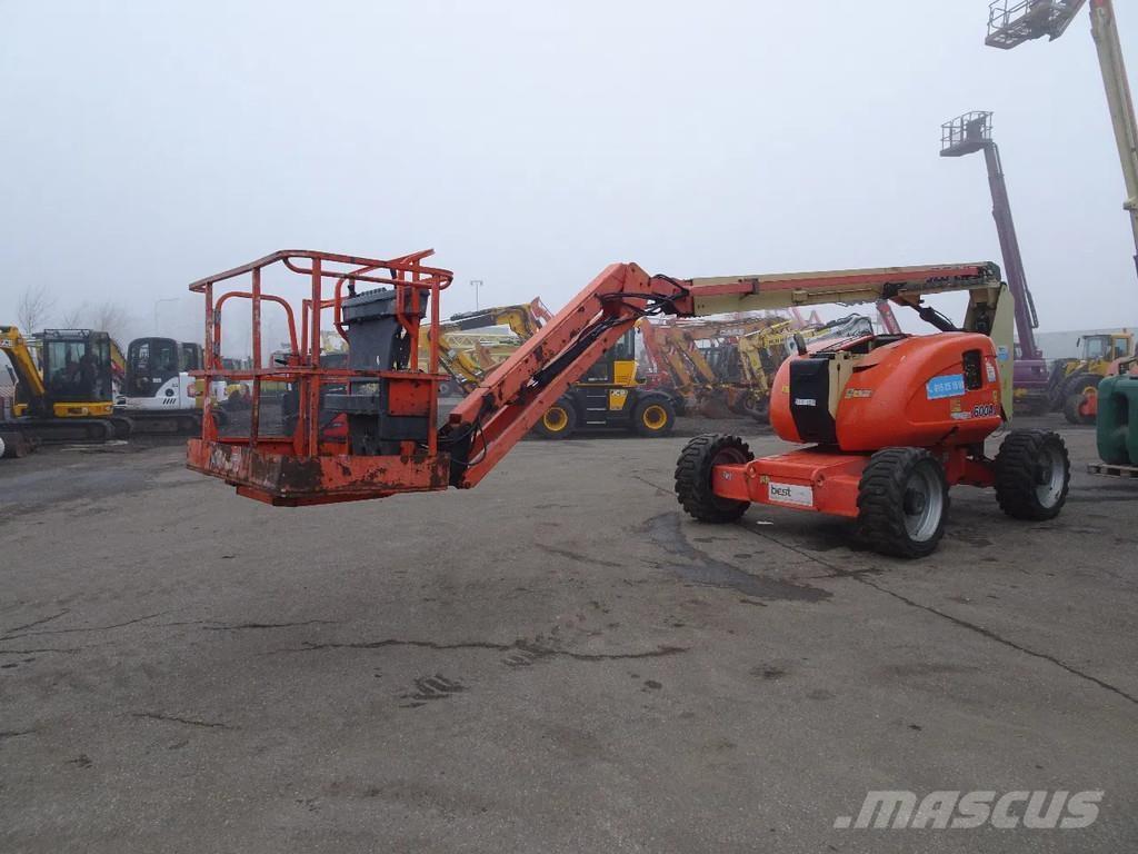 JLG 600AJ Колінчаті підйомники