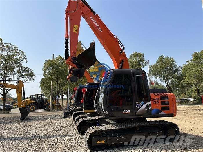 Hitachi ZX 130 Гусеничні екскаватори