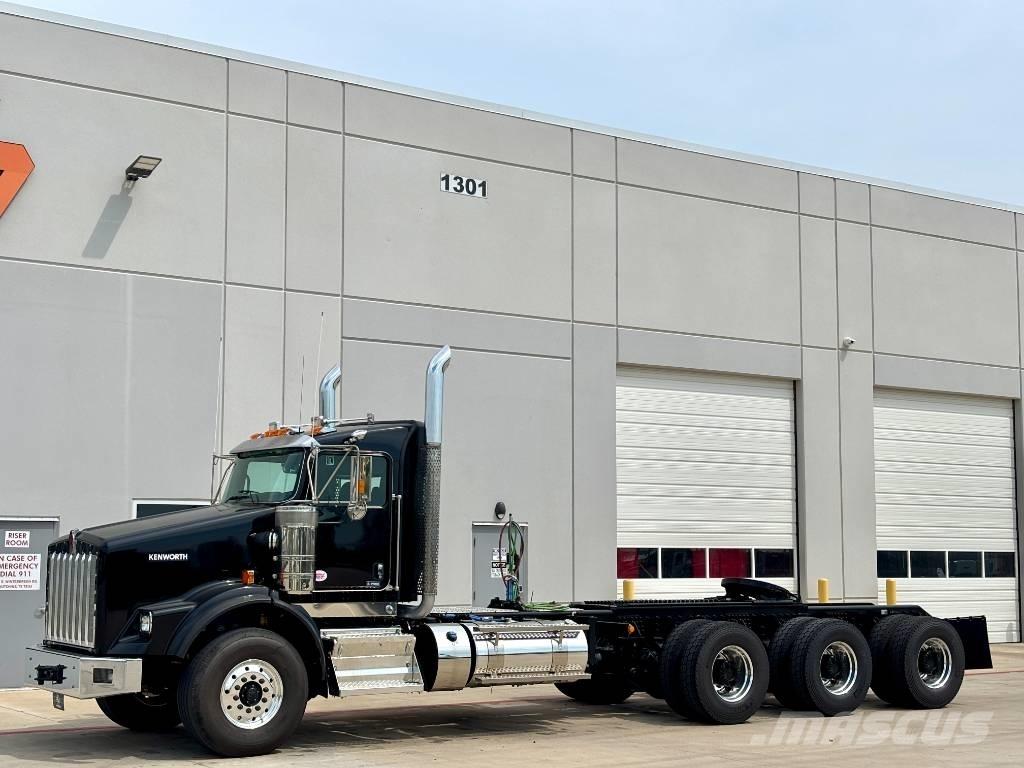 Kenworth T 800 Тягачі