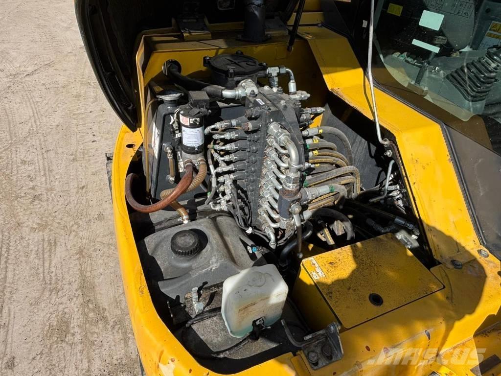 Komatsu PC 80 MR Середні екскаватори 7т. - 12т.