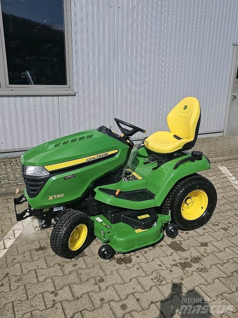 John Deere X590 Косилки