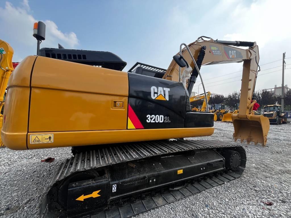 CAT 320 D Гусеничні екскаватори