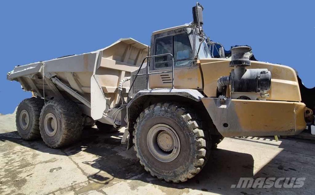 Bell B40D - 6x6 Зчленовані самоскиди