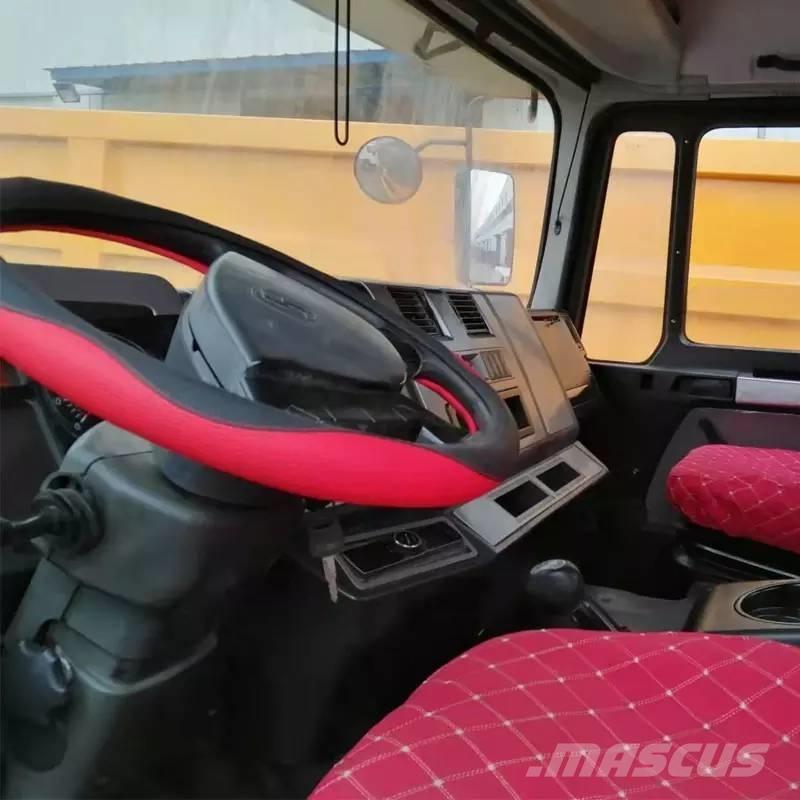 Shacman F3000 6x4 Тягачі