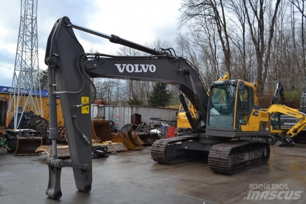 Volvo EC 200 Гусеничні екскаватори
